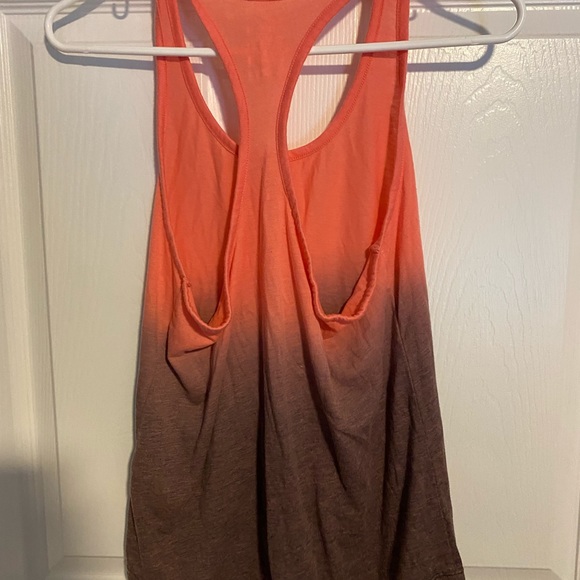 NIKE Racerback Tank - Picture 2 of 3